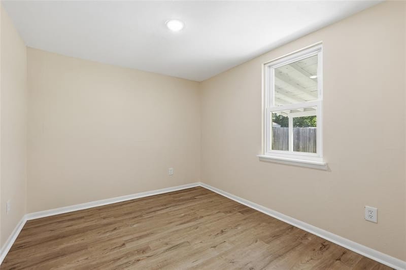807 Highland Drive, Arlington TX 76010 - Photo 9