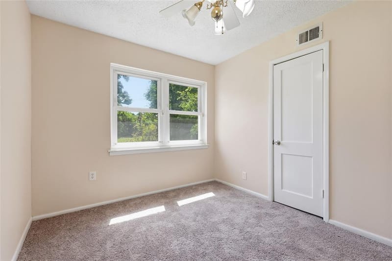 807 Highland Drive, Arlington TX 76010 - Photo 19