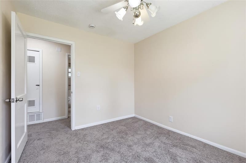 807 Highland Drive, Arlington TX 76010 - Photo 21