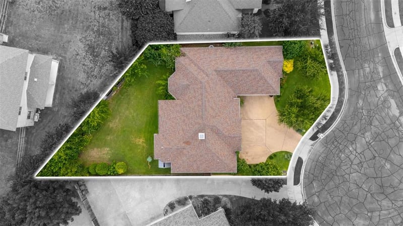 335 Edinburgh Lane, Waco TX 76712 - Photo 6