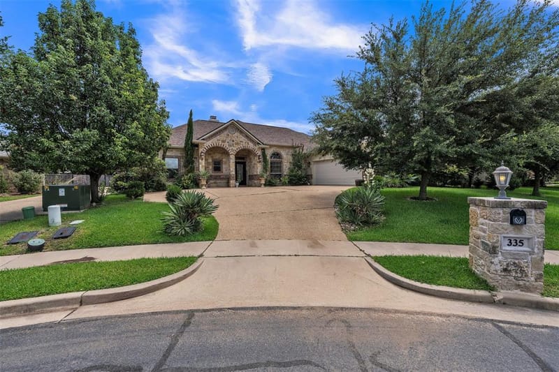 335 Edinburgh Lane, Waco TX 76712 - Photo 34
