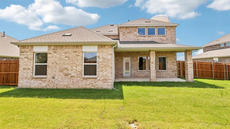 9521 Dugout Drive, Aubrey TX 76227 - Photo 10