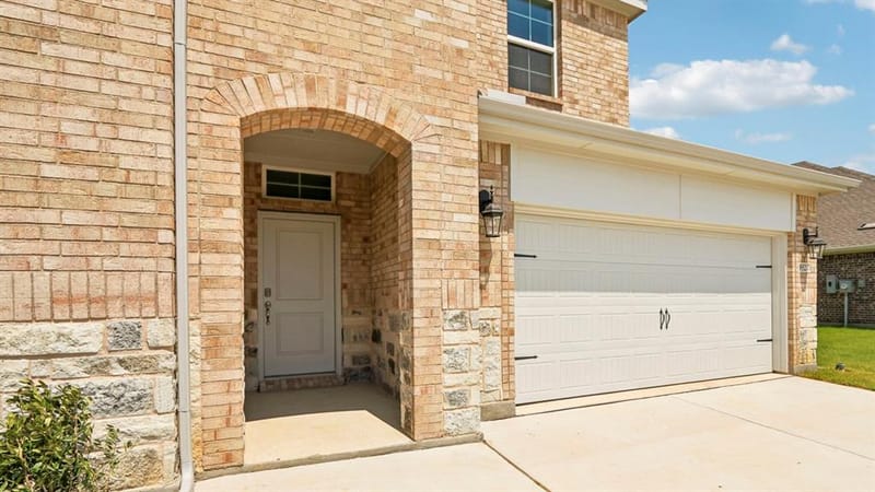 9521 Dugout Drive, Aubrey TX 76227 - Photo 4