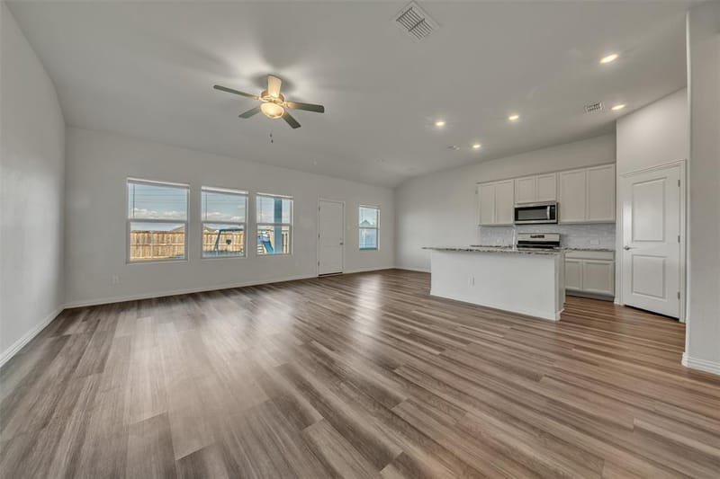 10012 Callan Lane, Fort Worth TX 76131 - Photo 7