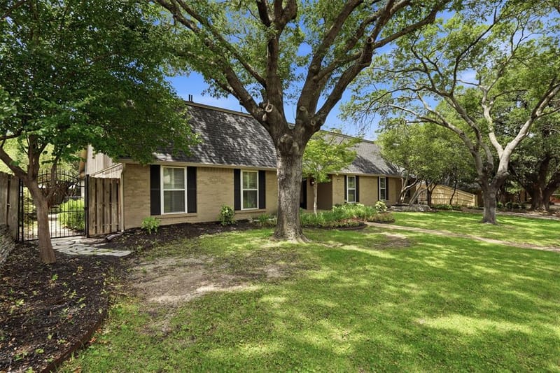 3812 Lands End Street, Fort Worth TX 76109 - Photo 2