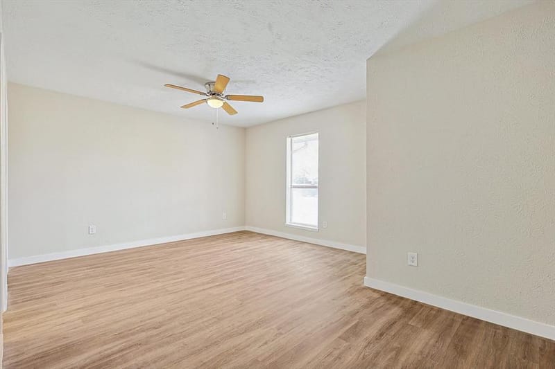 5753 Valley Mills Drive, Garland TX 75043 - Photo 7