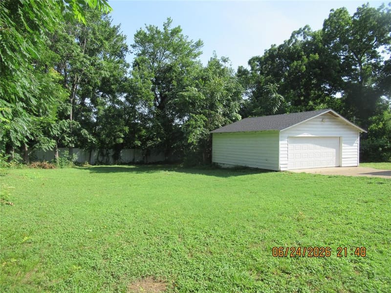 201 E Dallas Street, Hutchins TX 75141 - Photo 17