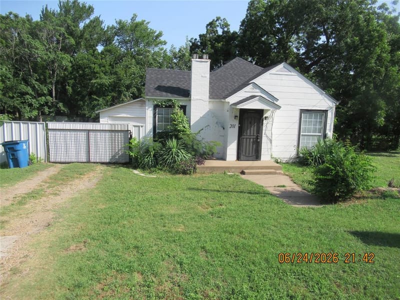 201 E Dallas Street, Hutchins TX 75141