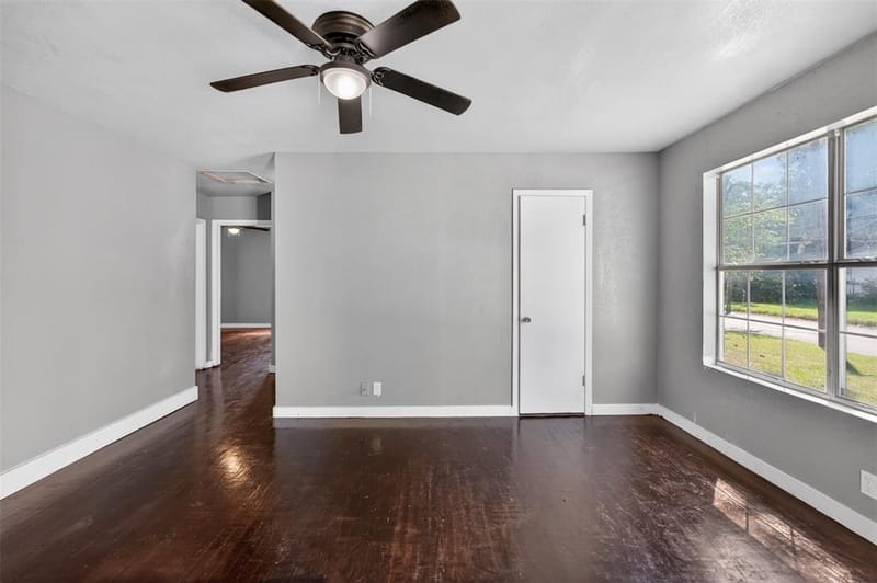 604 Graham Street, Cleburne TX 76033 - Photo 3