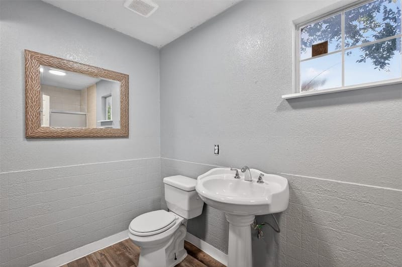 604 Graham Street, Cleburne TX 76033 - Photo 20