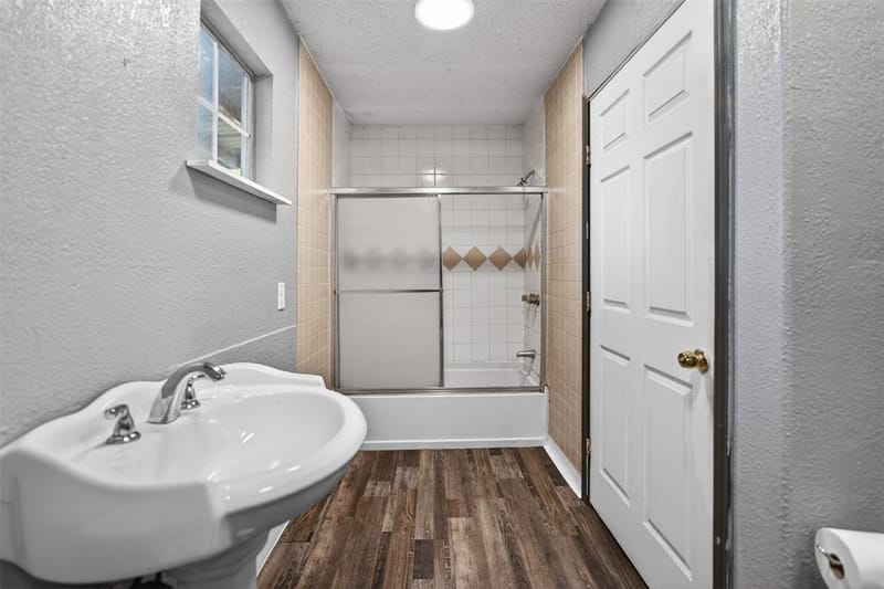 604 Graham Street, Cleburne TX 76033 - Photo 18