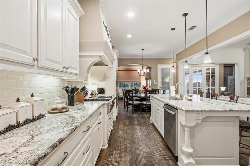 2256 Cardinal Boulevard, Carrollton TX 75010 - Photo 12