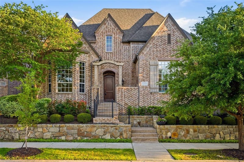 2256 Cardinal Boulevard, Carrollton TX 75010