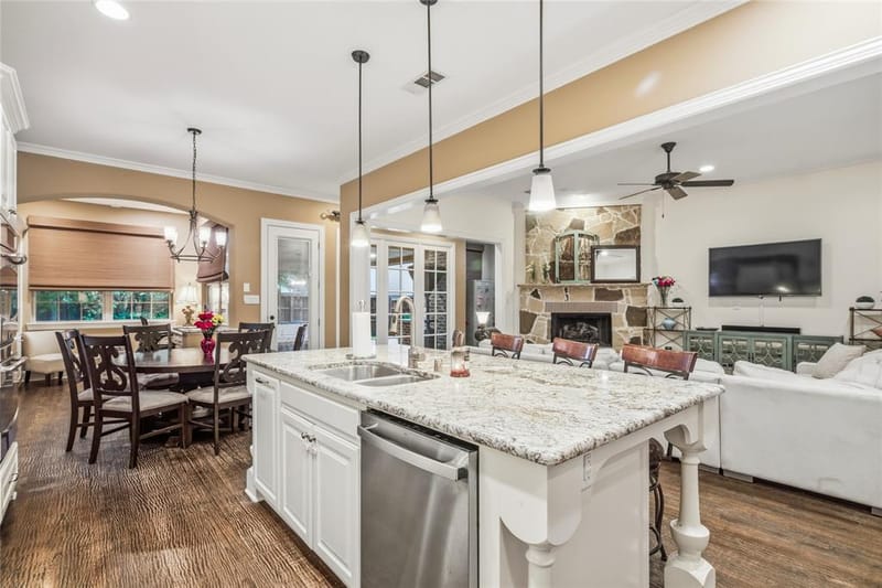 2256 Cardinal Boulevard, Carrollton TX 75010 - Photo 10