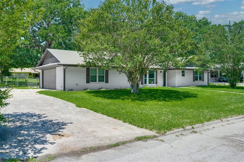 3011 Tanglewood Drive, Commerce TX 75428 - Photo 2