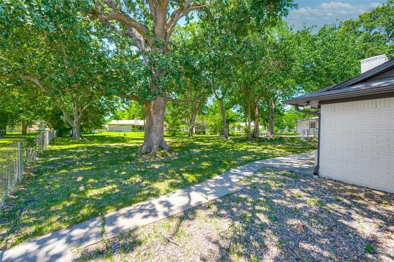 3011 Tanglewood Drive, Commerce TX 75428 - Photo 34