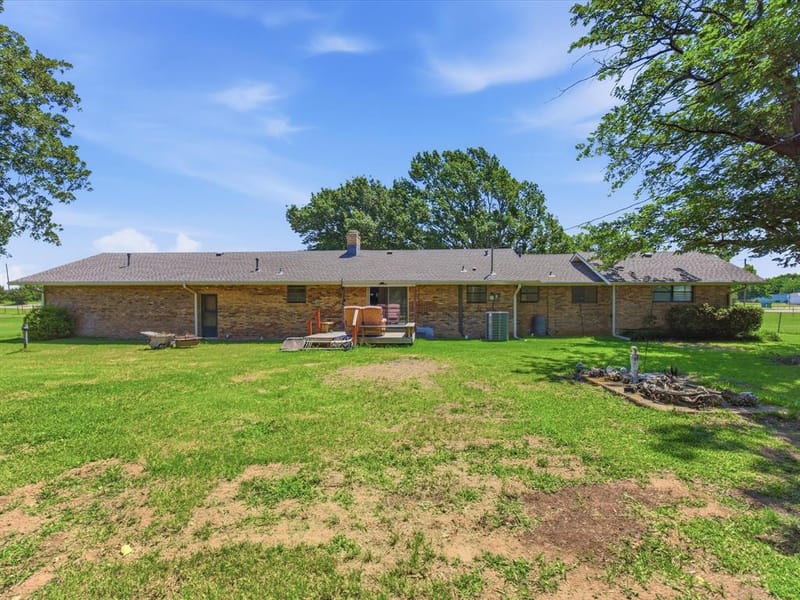 7642 Tx-175, Montague TX 76251 - Photo 35
