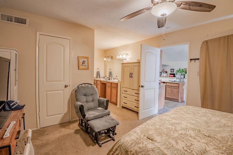 7105 Pineberry Road, Dallas TX 75249 - Photo 13