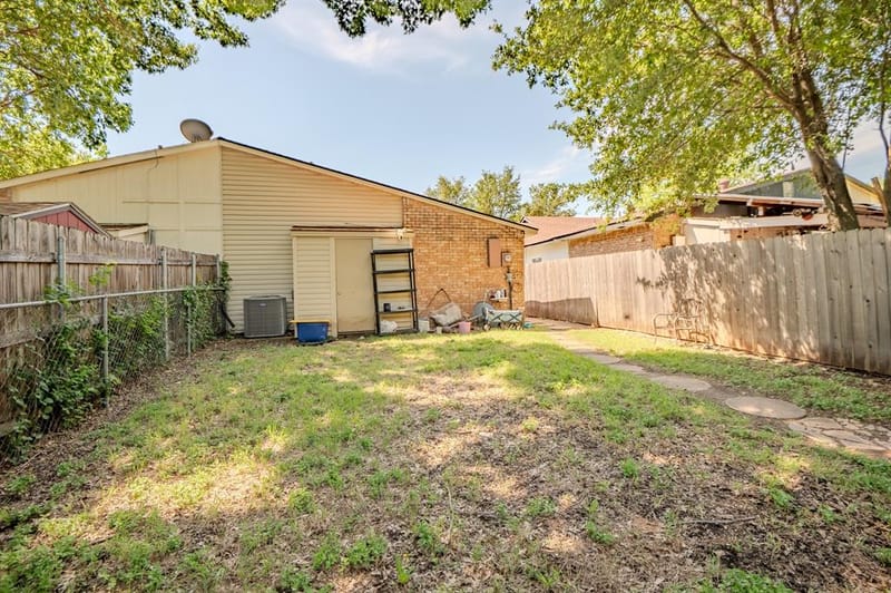 7105 Pineberry Road, Dallas TX 75249 - Photo 26