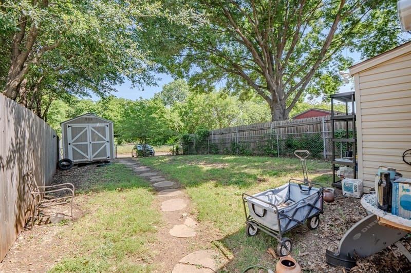 7105 Pineberry Road, Dallas TX 75249 - Photo 24