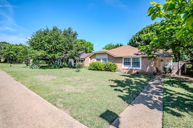 7105 Pineberry Road, Dallas TX 75249 - Photo 21