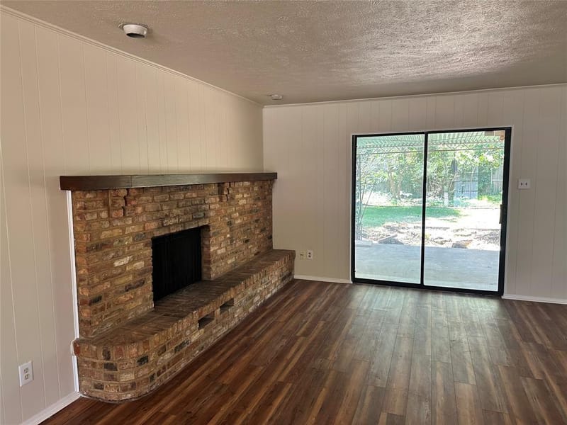 2108 Lejuan Court, Arlington TX 76010 - Photo 5
