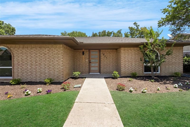 1821 El Paso Street, Lewisville TX 75077 - Photo 3
