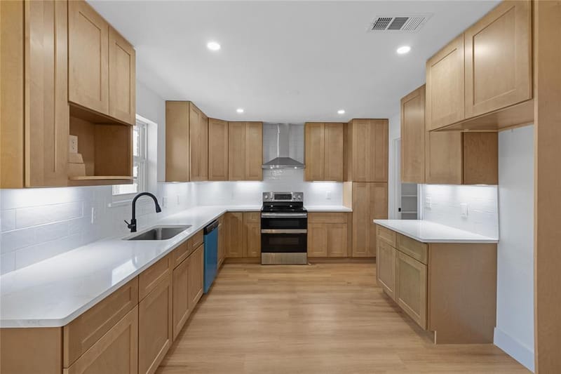 1821 El Paso Street, Lewisville TX 75077 - Photo 8