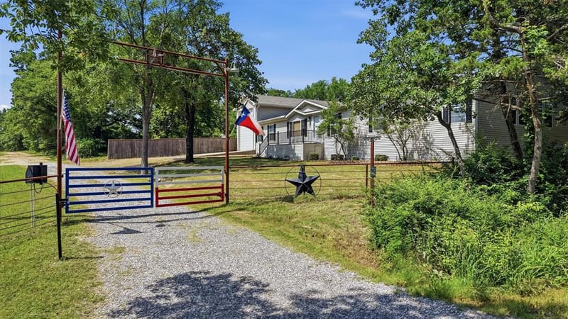 212 Sunset Road, Pottsboro TX 75076 - Photo 2
