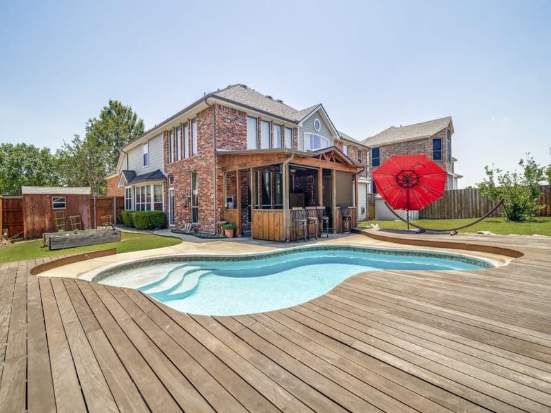 10405 Panks Court, Rowlett TX 75089 - Photo 2