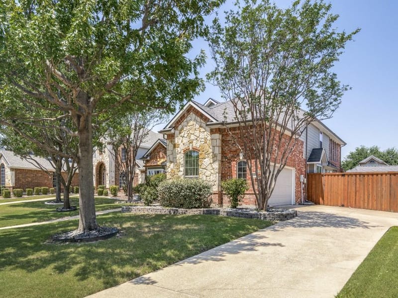 10405 Panks Court, Rowlett TX 75089