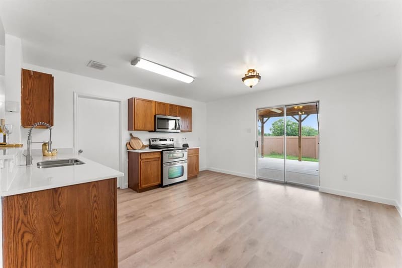 8471 Widgeon Way, Dallas TX 75249 - Photo 10