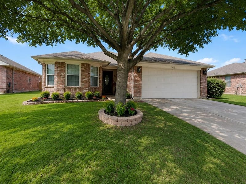 8471 Widgeon Way, Dallas TX 75249 - Photo 4