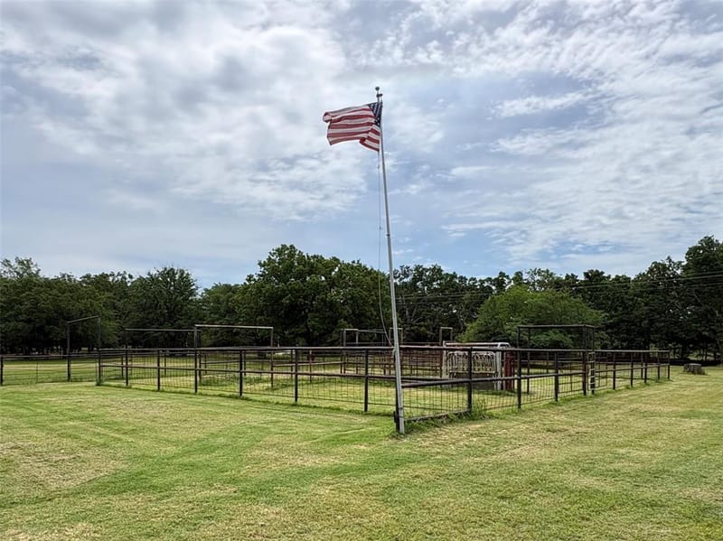 2212 County Road 4128, Cumby TX 75433 - Photo 3