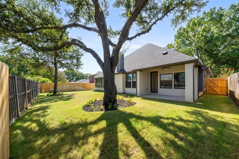 819 Beverly Drive, Grapevine TX 76051 - Photo 34