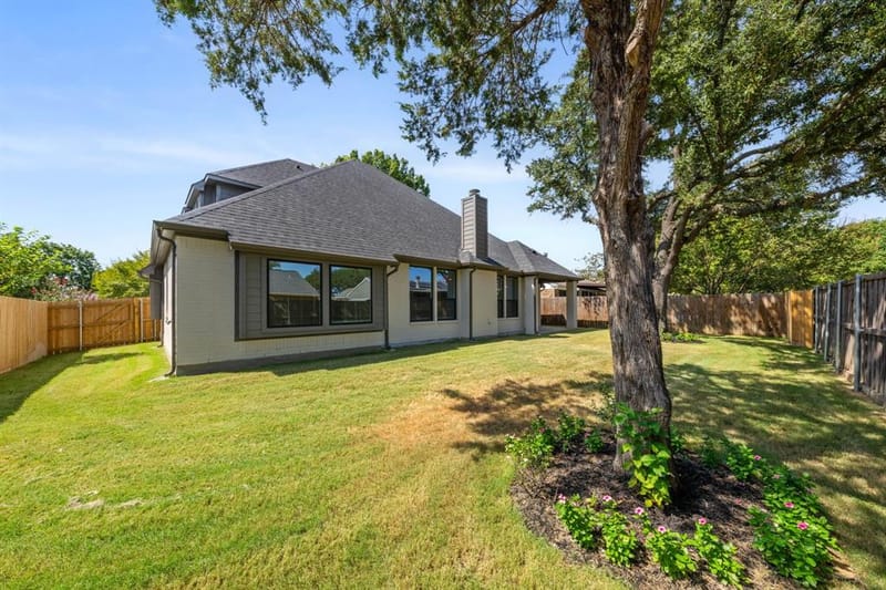 819 Beverly Drive, Grapevine TX 76051 - Photo 35