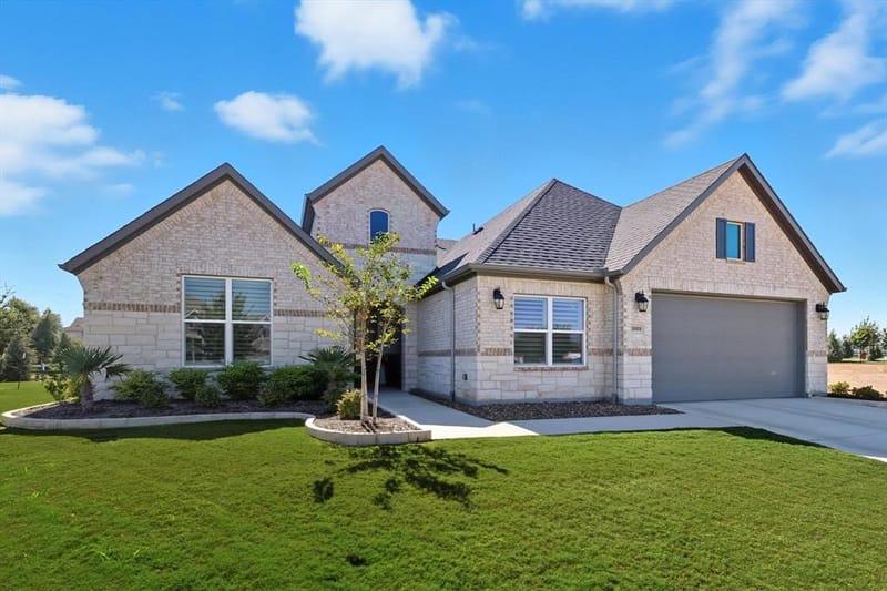 10008 Baywood Court, Denton TX 76207 - Photo 2