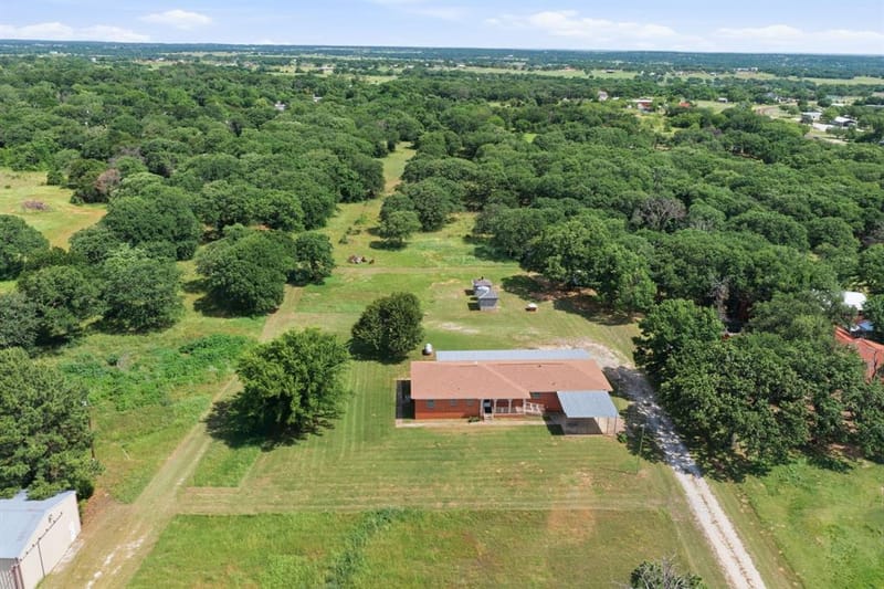 3523 E Highway 199, Springtown TX 76082 - Photo 32