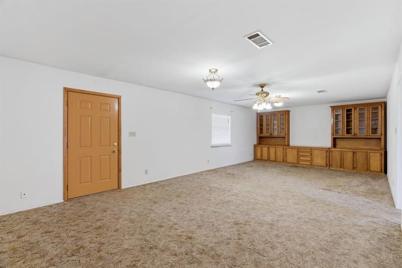 3523 E Highway 199, Springtown TX 76082 - Photo 9