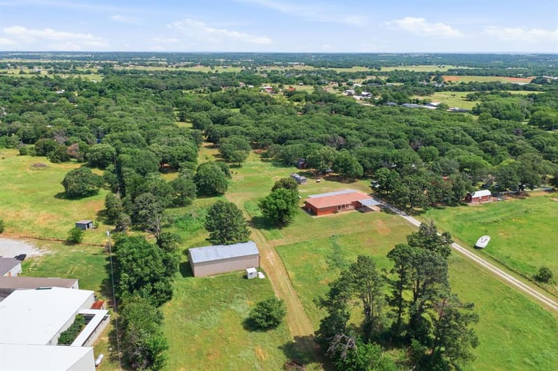 3523 E Highway 199, Springtown TX 76082 - Photo 35