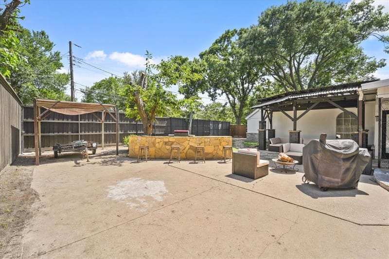2795 Beechmont Drive, Dallas TX 75228 - Photo 26