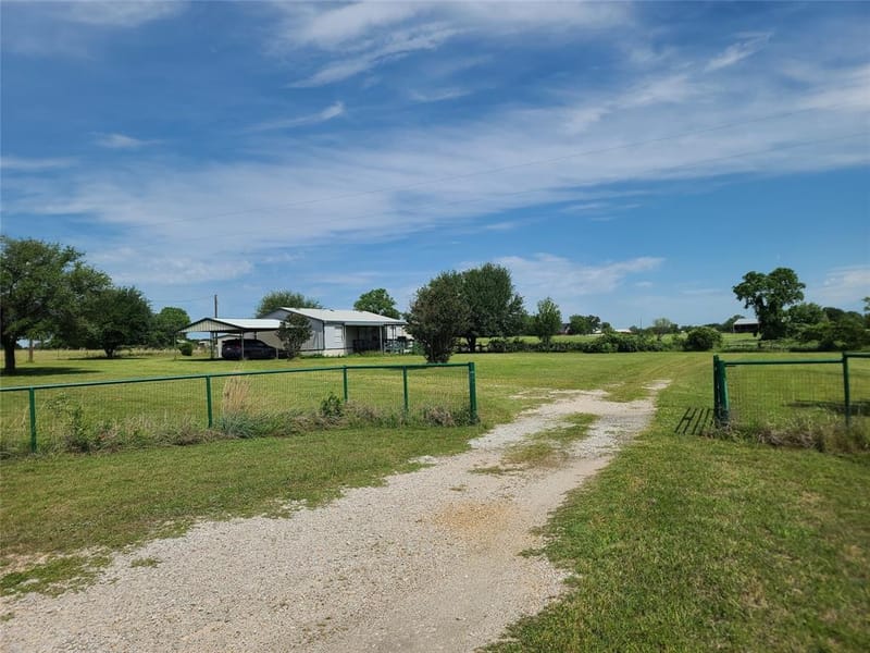 1244 County Road 4680, Boyd TX 76023 - Photo 3