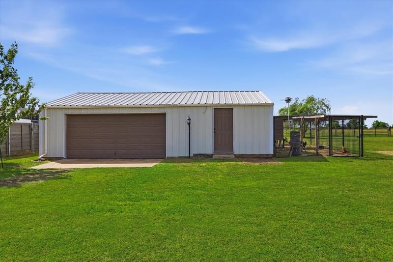 9909 County Road 309, Terrell TX 75161 - Photo 8