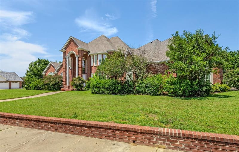 3107 Harris Street, Gainesville TX 76240 - Photo 3