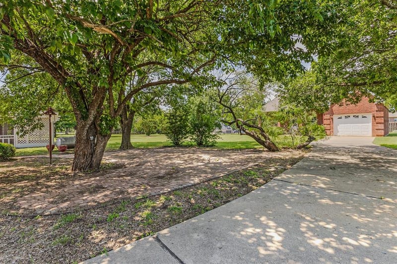 3107 Harris Street, Gainesville TX 76240 - Photo 33