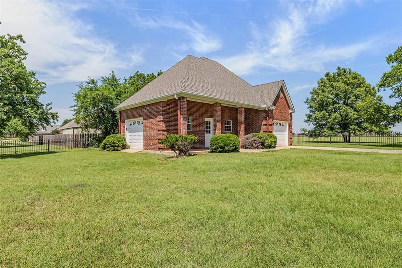 3107 Harris Street, Gainesville TX 76240 - Photo 35