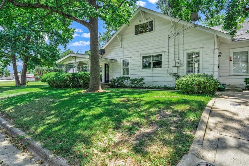 605 Davis Street S, Sulphur Springs TX 75482 - Photo 6