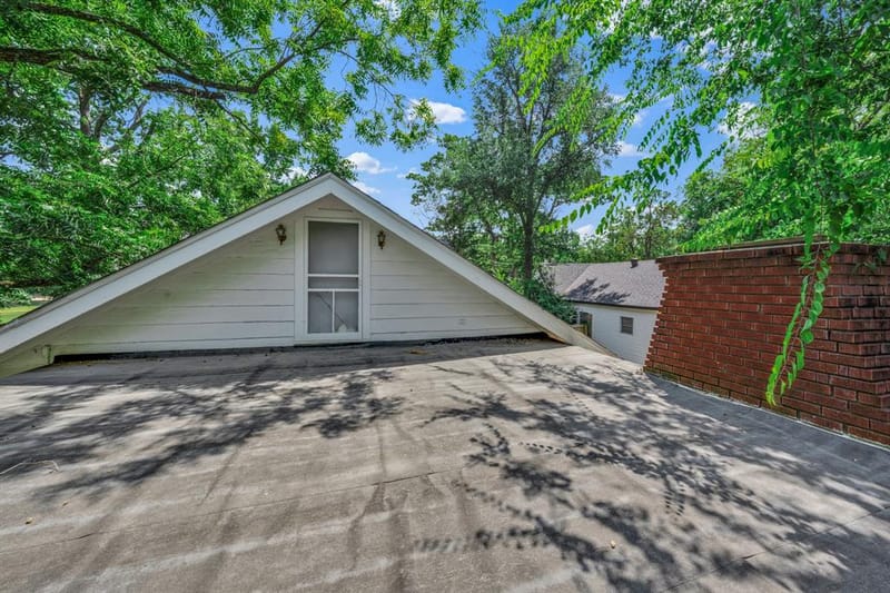 605 Davis Street S, Sulphur Springs TX 75482 - Photo 30