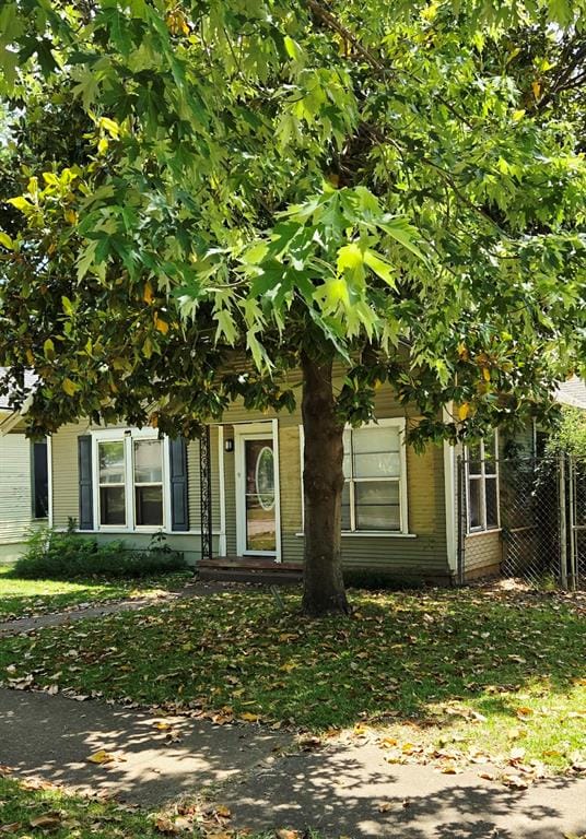 1120 W Main Street, Denison TX 75020 - Photo 2