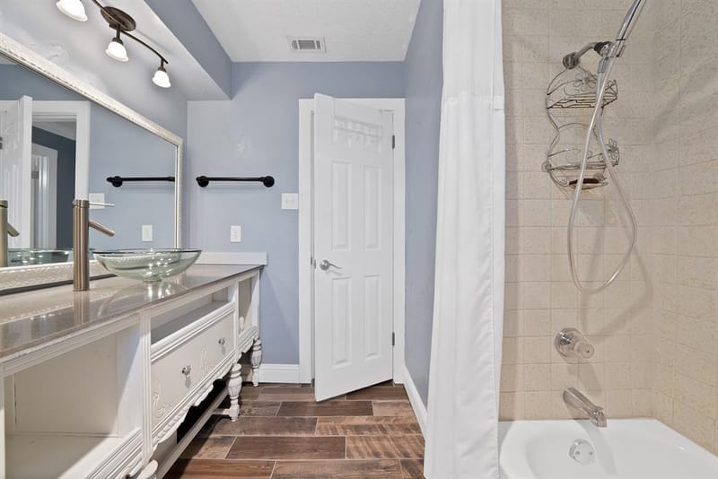 4605 Bayberry Lane, Garland TX 75043 - Photo 15